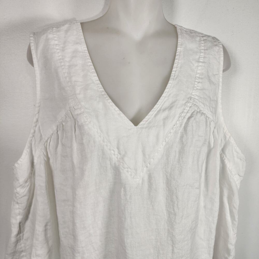 Lands' End Women's Sleeveless 100% Linen Top XL 18 White V Neck Gathered Yoke - Picture 3 of 9